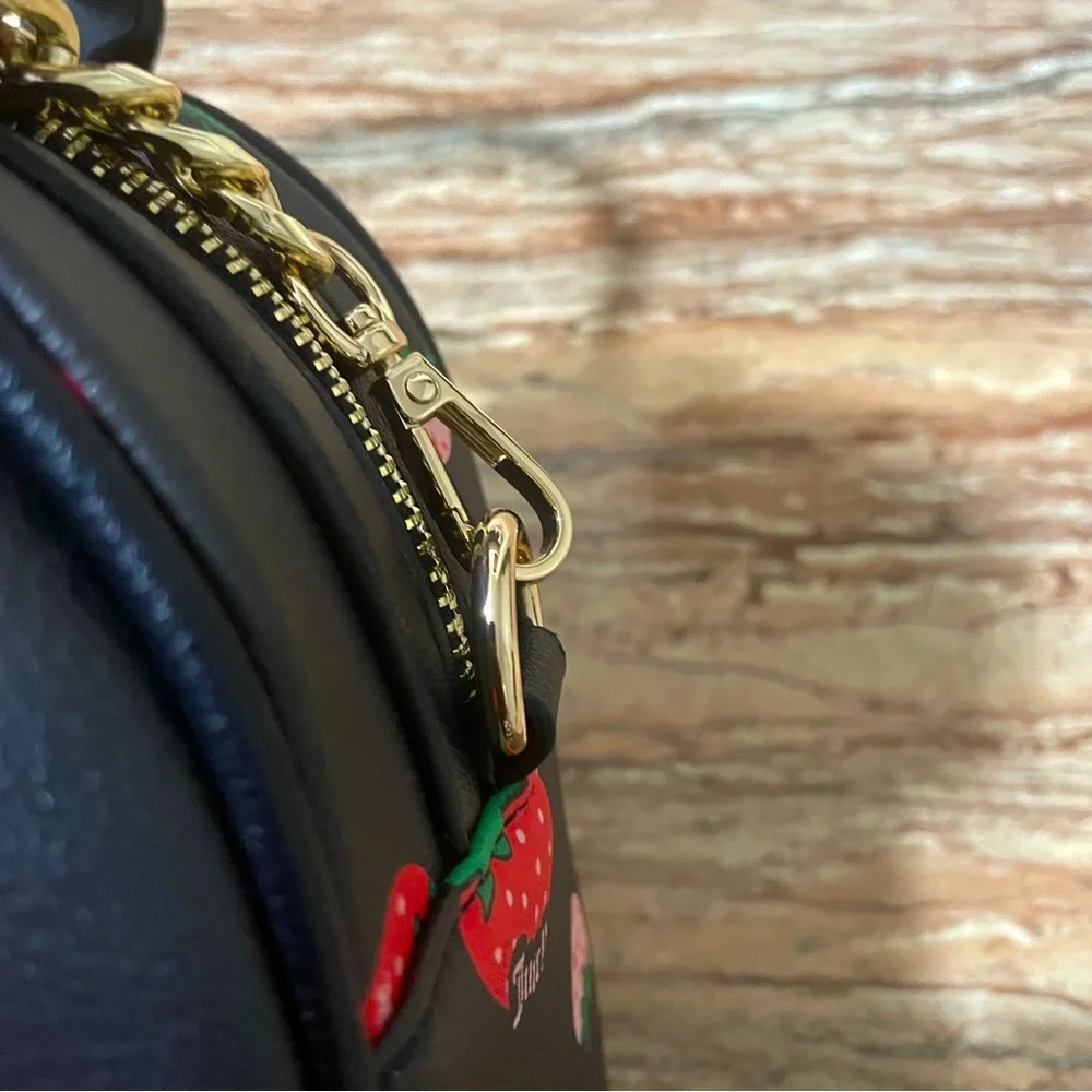 Juicy Couture - Picture 7 of 9